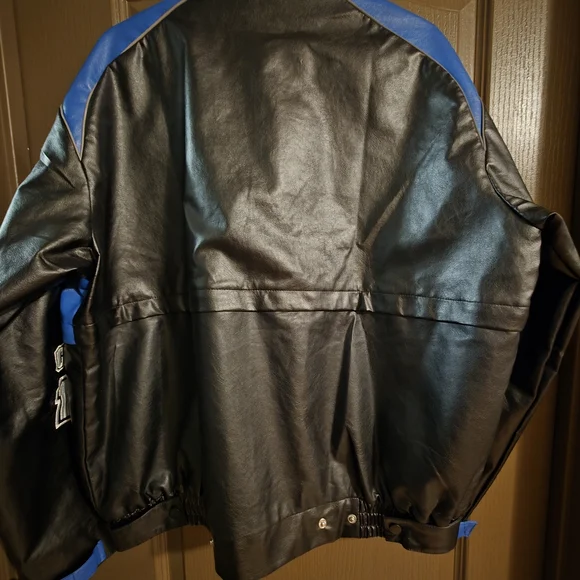 Vintage Black and Blue Men's Jacket - Picture 4 of 4